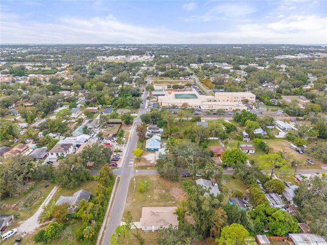 1925 34TH AVENUE E, Bradenton, FL 34208