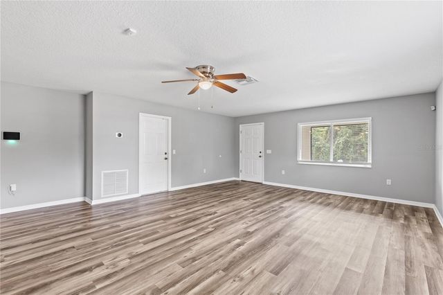 1925 34TH AVENUE E, Bradenton, FL 34208