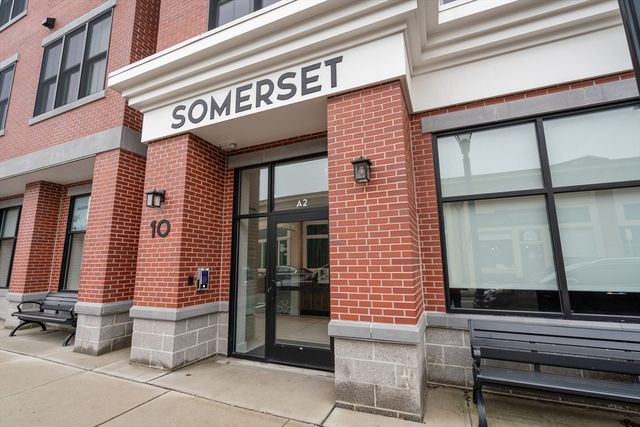 10 Somerset 305, Winthrop, MA 02152