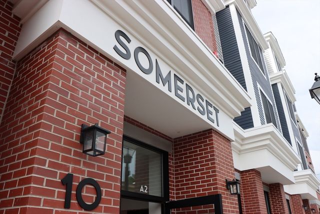 10 Somerset 305, Winthrop, MA 02152