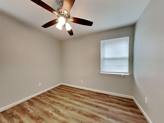 1340 E Park Drive, Mesquite, TX 75149