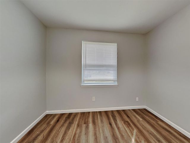 1340 E Park Drive, Mesquite, TX 75149