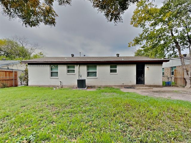 1340 E Park Drive, Mesquite, TX 75149