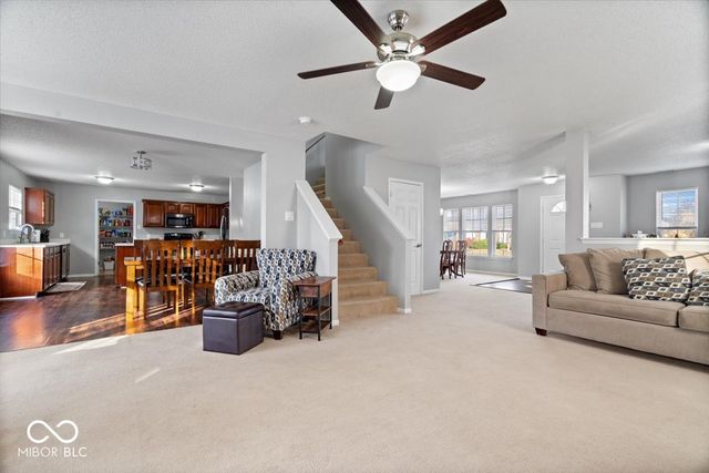 12607 Courage Crossing, Fishers, IN 46037