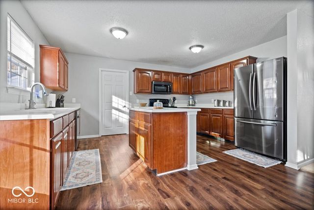 12607 Courage Crossing, Fishers, IN 46037