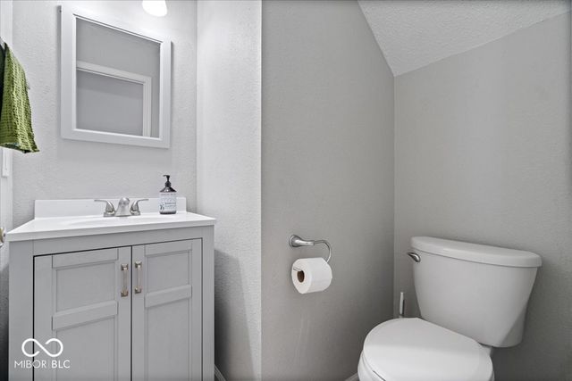 12607 Courage Crossing, Fishers, IN 46037