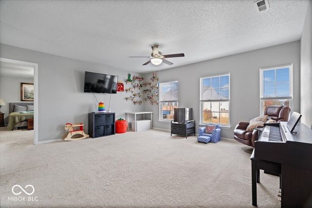 12607 Courage Crossing, Fishers, IN 46037