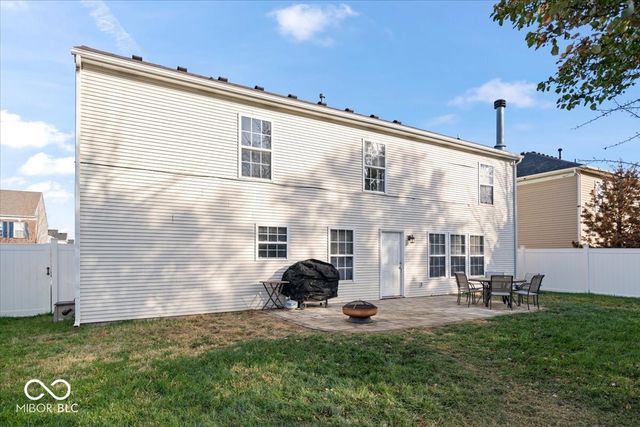 12607 Courage Crossing, Fishers, IN 46037