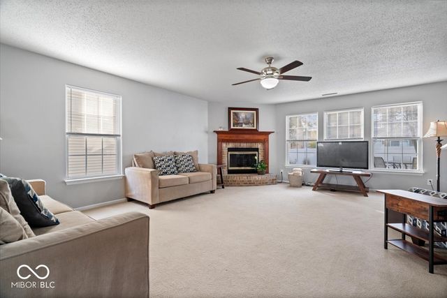 12607 Courage Crossing, Fishers, IN 46037