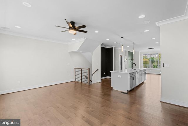 5284 RIDGEVIEW RETREAT DR, Chantilly, VA 20151