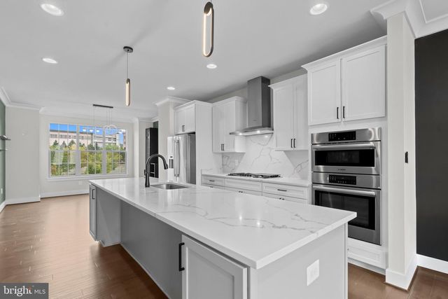 5284 RIDGEVIEW RETREAT DR, Chantilly, VA 20151