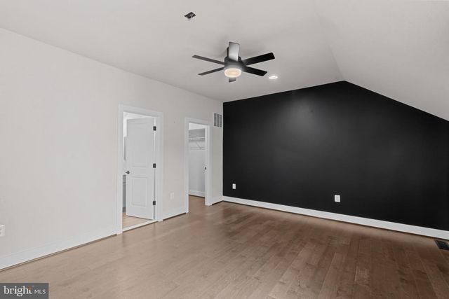 5284 RIDGEVIEW RETREAT DR, Chantilly, VA 20151