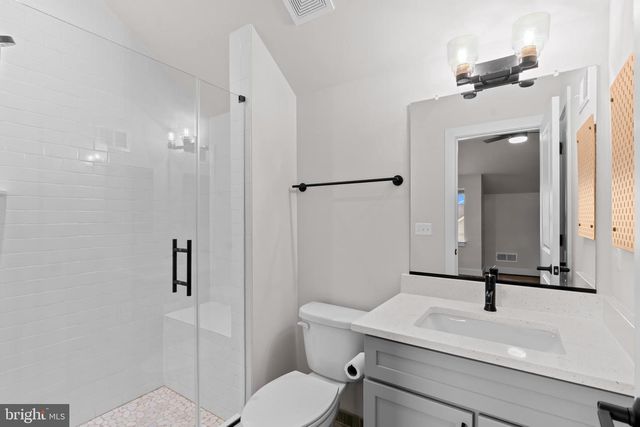 5284 RIDGEVIEW RETREAT DR, Chantilly, VA 20151