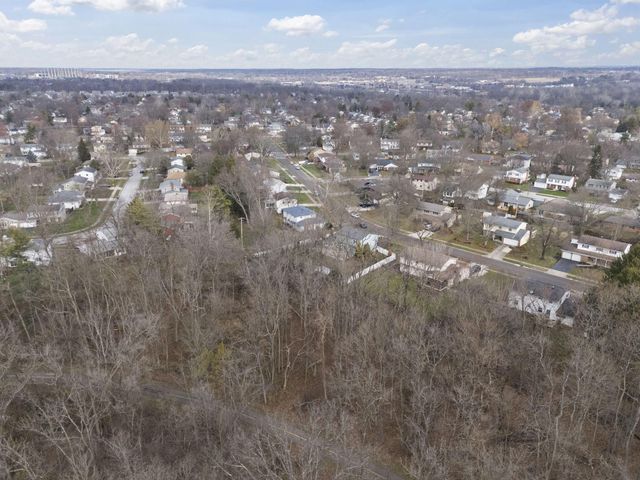 705 Timberlake Drive, Westerville, OH 43081