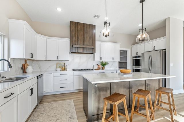 8485 E Deer Run, Bel Aire, KS 67226