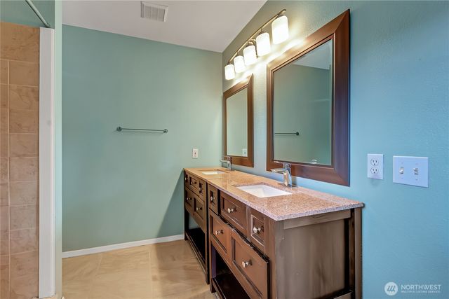 26407 118th Place SE, Kent, WA 98030