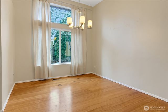 26407 118th Place SE, Kent, WA 98030