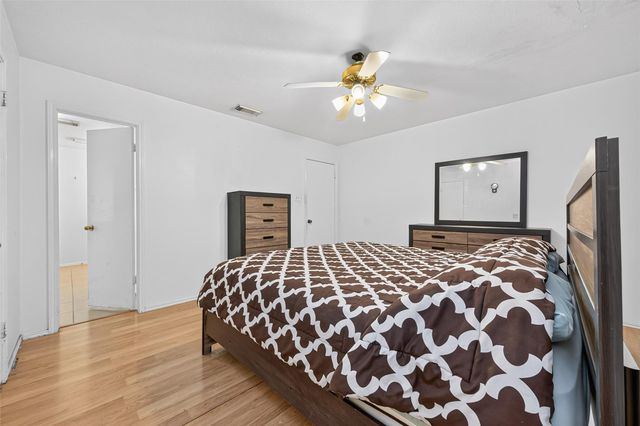 2446 Kenbridge Drive, Houston, TX 77067