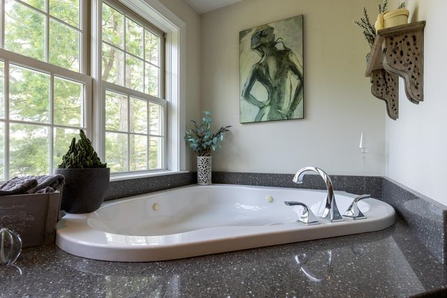 25 Nute Road, Dover, NH 03820