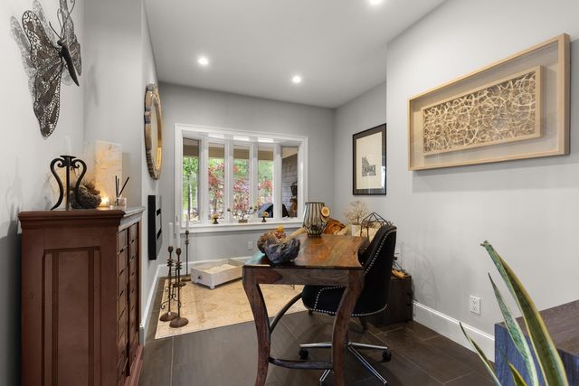 25 Nute Road, Dover, NH 03820