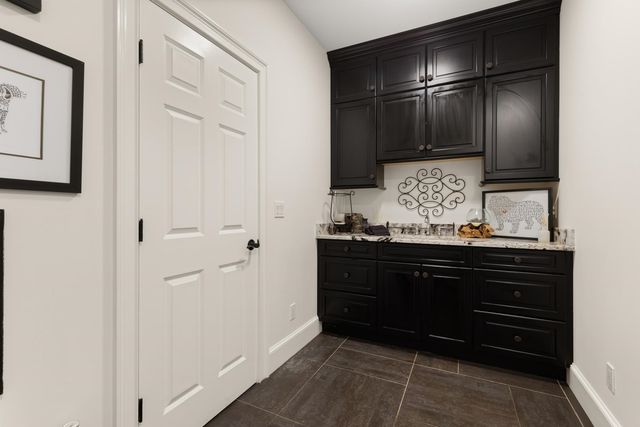 25 Nute Road, Dover, NH 03820
