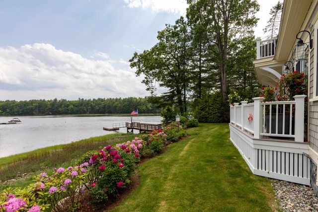 25 Nute Road, Dover, NH 03820