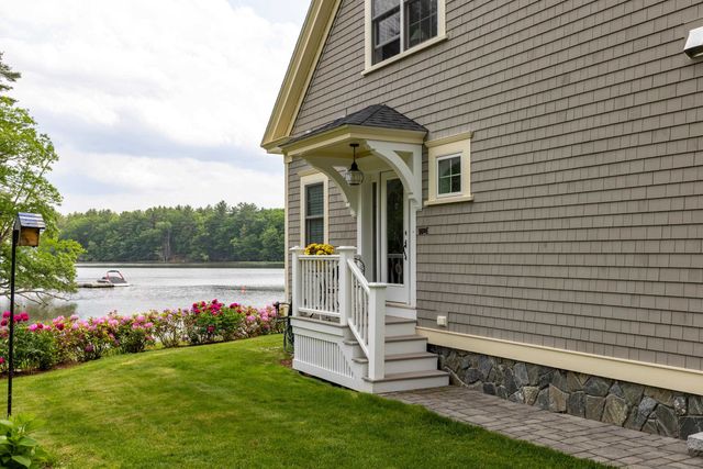 25 Nute Road, Dover, NH 03820