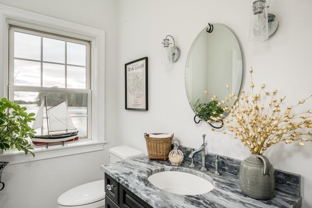 25 Nute Road, Dover, NH 03820