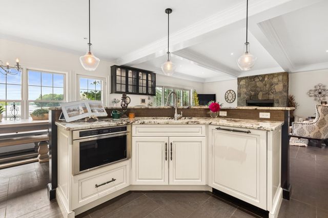 25 Nute Road, Dover, NH 03820