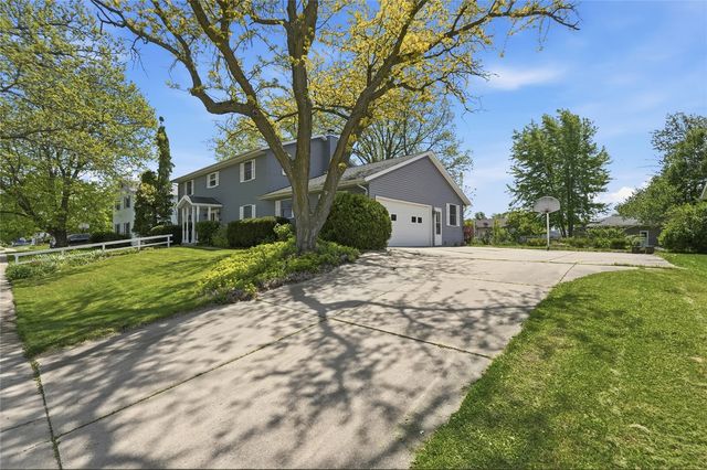 3051 28th Avenue, Marion, IA 52302
