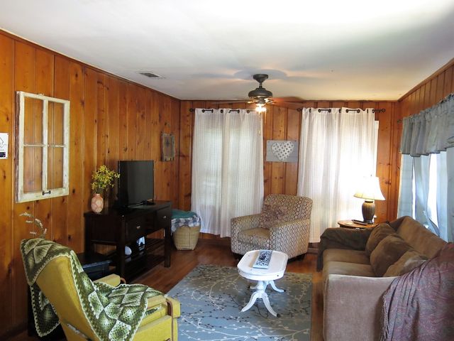 329 Dalzell Street, Shreveport, LA 71104