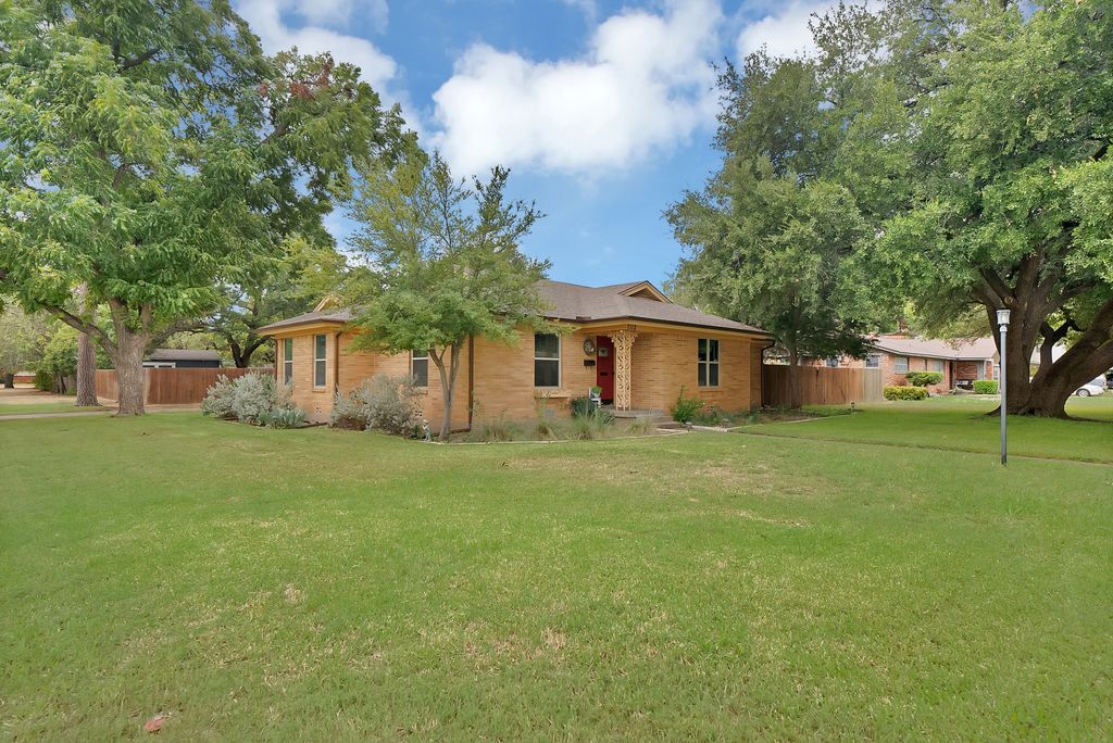 7112 Turner Terrace, North Richland Hills, TX 76180 — exterior