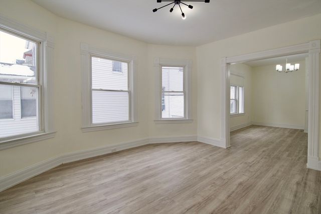 74 Kenwood Park, Springfield, MA 01108