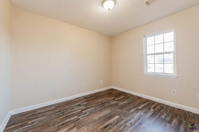 102 Stone Mill Drive, Warner Robins, GA 31088