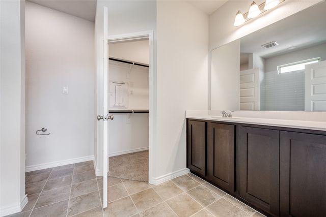 405 Wrangler Lane 407, Denton, TX 76205
