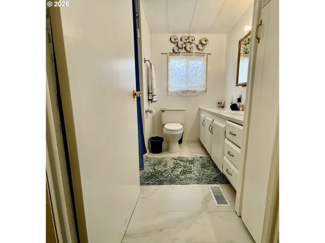 16131 W HOFFELDT Ln 18, Brookings, OR 97415