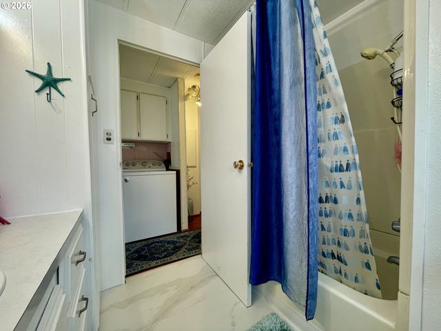 16131 W HOFFELDT Ln 18, Brookings, OR 97415