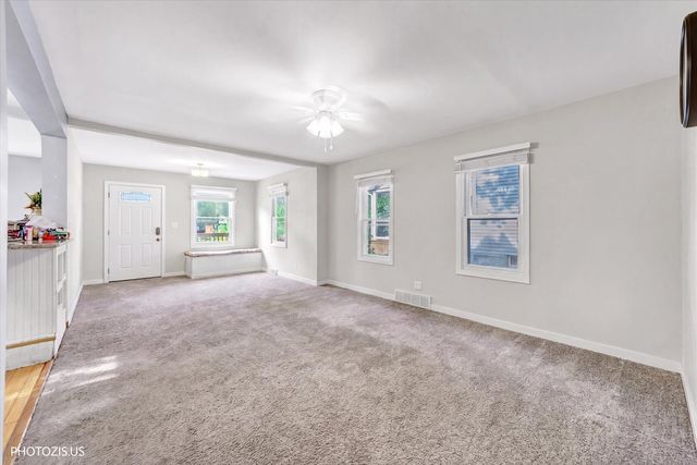 126 W 3rd Avenue, New Lenox, IL 60451