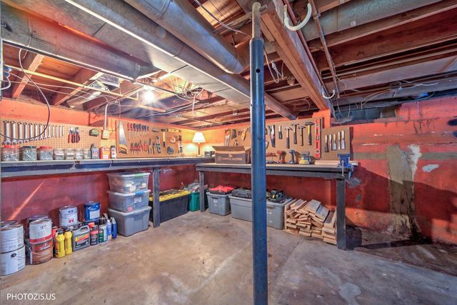 126 W 3rd Avenue, New Lenox, IL 60451