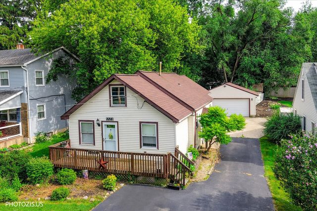 126 W 3rd Avenue, New Lenox, IL 60451