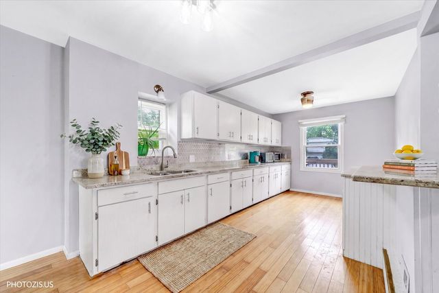 126 W 3rd Avenue, New Lenox, IL 60451