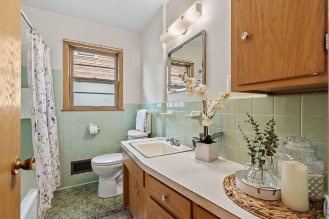 1224 Edmund Avenue, Saint Paul, MN 55104