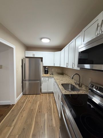 13 Perkins Ave 2, Brockton, MA 02301