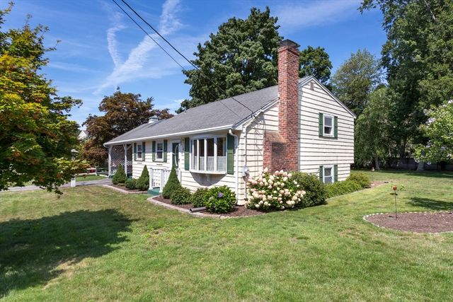 4 Southgate Rd, Franklin, MA 02038
