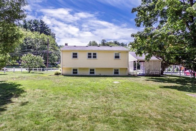 4 Southgate Rd, Franklin, MA 02038