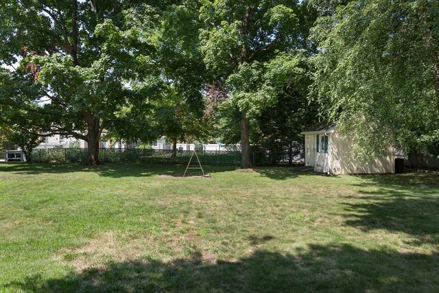 4 Southgate Rd, Franklin, MA 02038