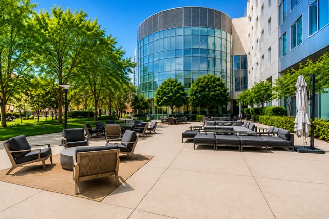 500 W SUPERIOR Street 604, Chicago, IL 60654