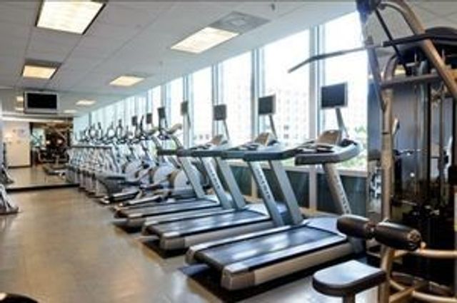 500 W SUPERIOR Street 604, Chicago, IL 60654