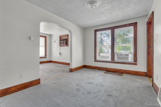 4877 Maynard Street, Detroit, MI 48215