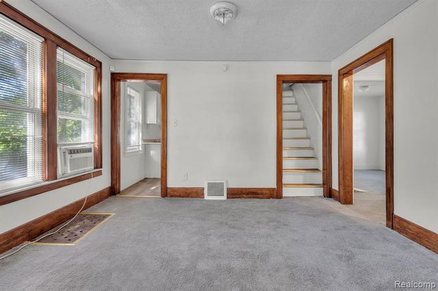 4877 Maynard Street, Detroit, MI 48215